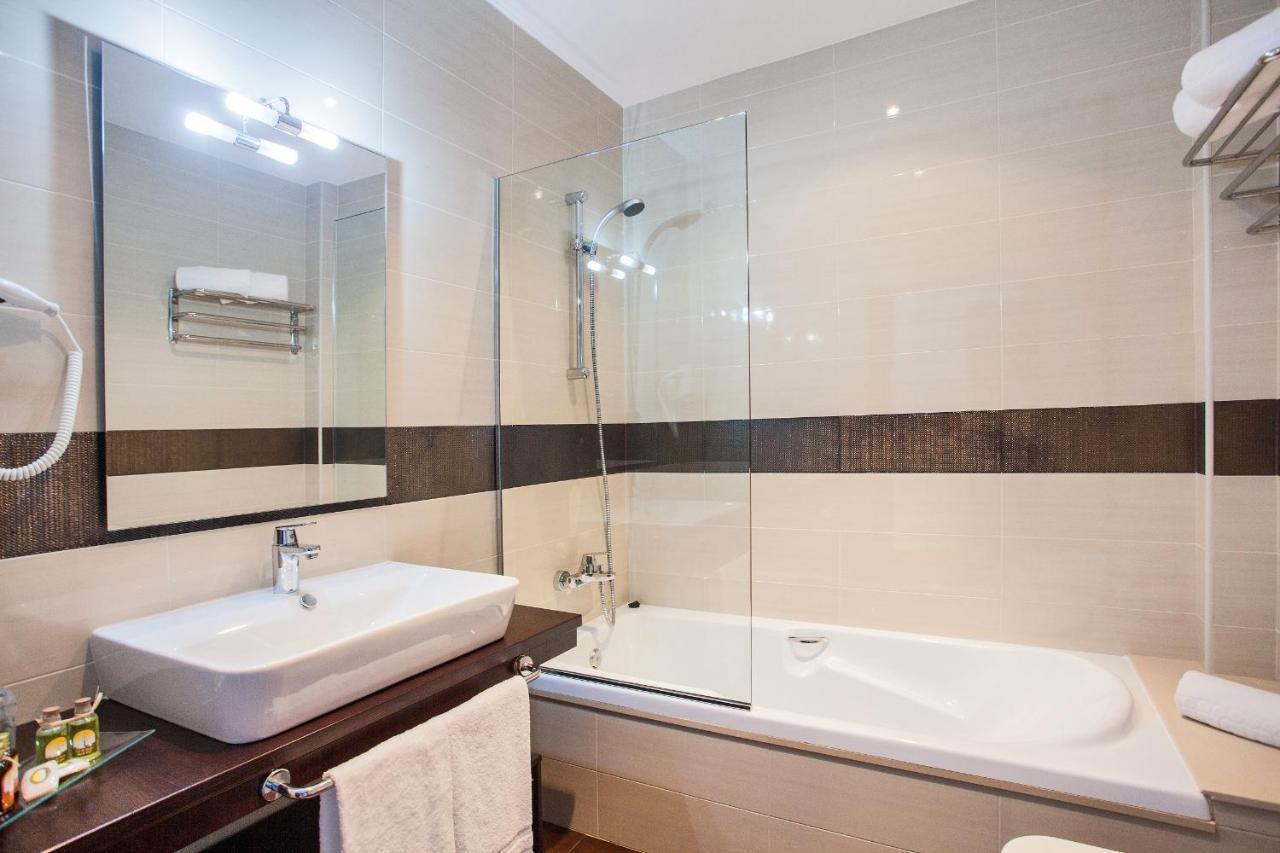 Hotel Alen Do Mar Финистере Екстериор снимка